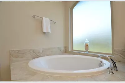 9515 Scanlan Heights Lane, Missouri City, TX 77459 - Photo 15
