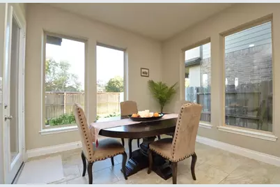 9515 Scanlan Heights Lane, Missouri City, TX 77459 - Photo 5