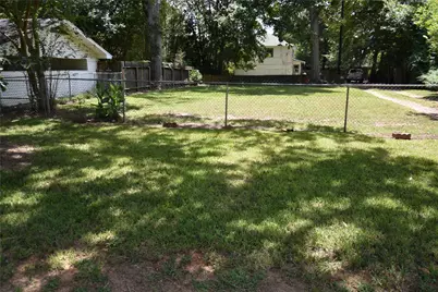 711 Lamar Ave, Crockett, TX 75835 - Photo 9