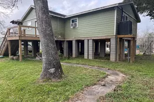 615 Shady Oaks Harbor, Alvin, TX 77511 - Photo 3