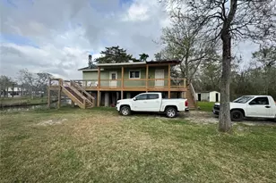 615 Shady Oaks Harbor, Alvin, TX 77511 - Photo 9