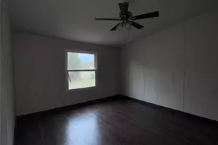 902 1st St, Louise, TX 77455 - Photo 7