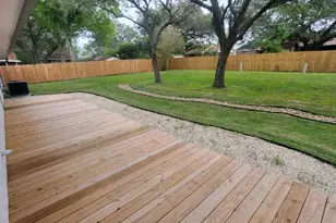 1608 Longhofer St, Brenham, TX 77833 - Photo 3