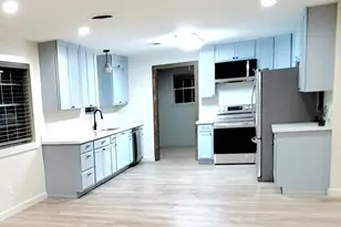 1608 Longhofer St, Brenham, TX 77833 - Photo 11