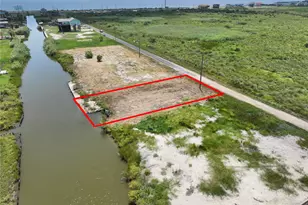 1120 Pennington St, Gilchrist, TX 77617 - Photo 1