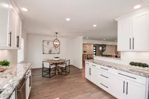 13827 Kimberley Ln, Houston, TX 77079 - Photo 17