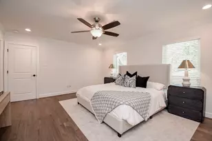 13827 Kimberley Ln, Houston, TX 77079 - Photo 25