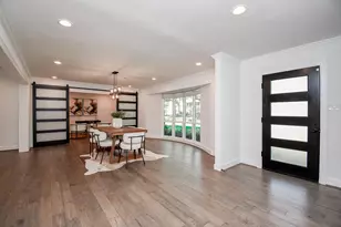 13827 Kimberley Ln, Houston, TX 77079 - Photo 5