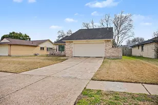 454 Lost Rock Dr, Houston, TX 77598 - Photo 25