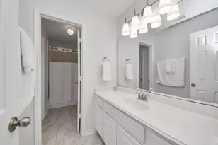 13710 Breezy Meadow Ct, Houston, TX 77044 - Photo 33