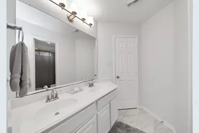 13710 Breezy Meadow Court, Houston, TX 77044 - Photo 39