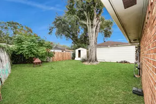 16306 Forest Way Dr, Houston, TX 77090 - Photo 39