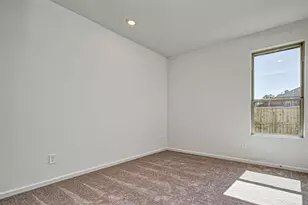 1429 Northwood Blf Ln, Pinehurst, TX 77362 - Photo 15