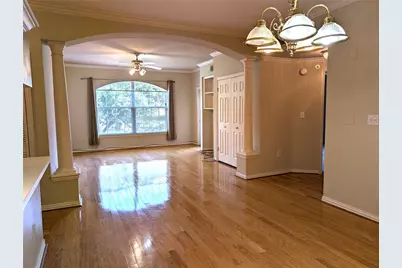 2111 Welch Street #B208, Houston, TX 77019 - Photo 9
