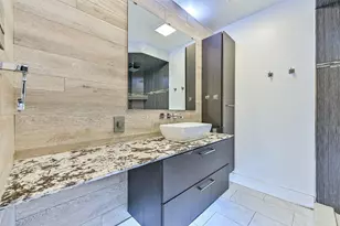 9322 Petersham Dr, Houston, TX 77031 - Photo 11