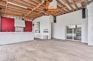 9322 Petersham Dr, Houston, TX 77031 - Photo 15