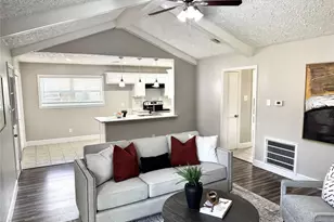 2002 Sunset Ct S, League City, TX 77573 - Photo 5