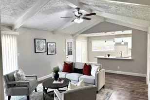 2002 Sunset Ct S, League City, TX 77573 - Photo 3