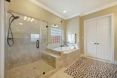 51 Deerwood Court, Lake Jackson, TX 77566 - Photo 31