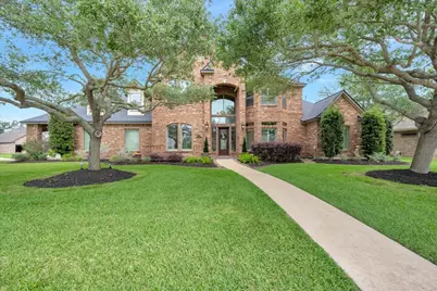 51 Deerwood Court, Lake Jackson, TX 77566 - Photo 3