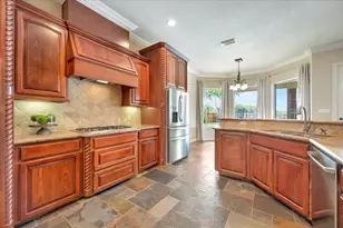 51 Deerwood Ct, Lake Jackson, TX 77566 - Photo 21