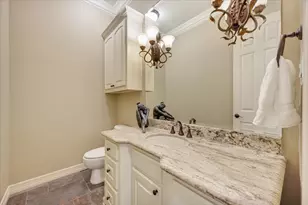 51 Deerwood Ct, Lake Jackson, TX 77566 - Photo 19