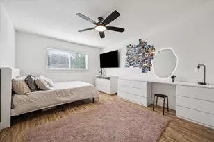 13062 Trail Hollow Dr, Houston, TX 77079 - Photo 21