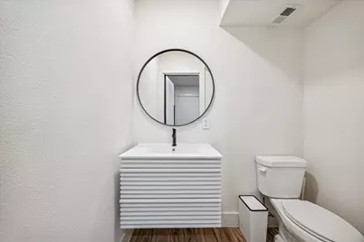 13062 Trail Hollow Drive #3062, Houston, TX 77079 - Photo 23