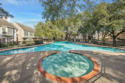 13062 Trail Hollow Drive #3062, Houston, TX 77079 - Photo 31