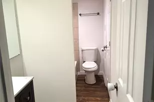 2750 Holly Hall St, Houston, TX 77054 - Photo 9
