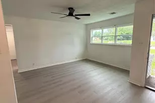 10205 Sierra Dr, Houston, TX 77051 - Photo 3