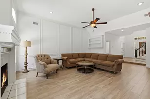 6835 Cherry Hills Rd, Houston, TX 77069 - Photo 5