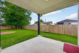 14225 W Richmond St, Needville, TX 77461 - Photo 13