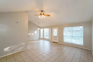 7622 Millbrae Ln, Houston, TX 77041 - Photo 3