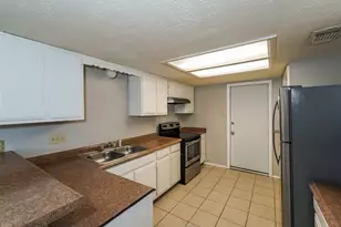 7622 Millbrae Ln, Houston, TX 77041 - Photo 7