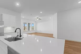 3441 Daily Harvest Dr, Pearland, TX 77581 - Photo 11