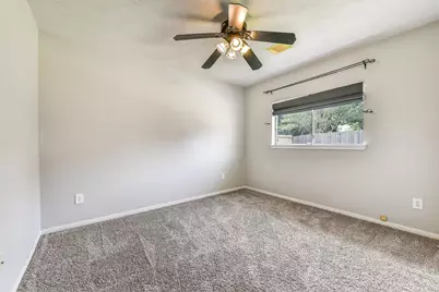 317 Vantage Pointe Circle, League City, TX 77573 - Photo 25