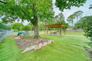 13376 Trail Hollow Dr, Houston, TX 77079 - Photo 23
