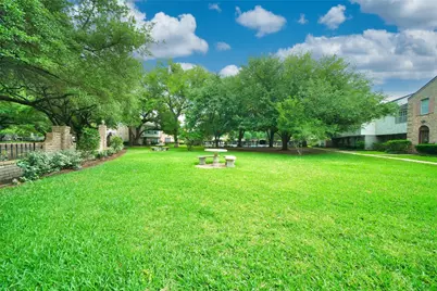13376 Trail Hollow Drive #3376, Houston, TX 77079 - Photo 25