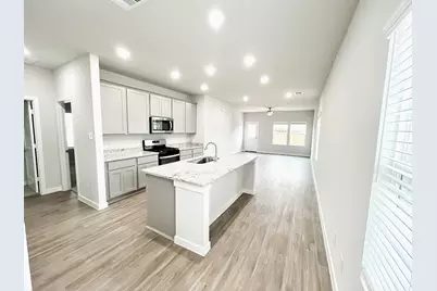 11848 Whirlaway Drive, Willis, TX 77318 - Photo 3