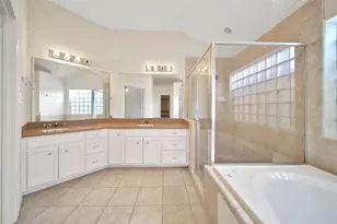 650 Westcross St, Houston, TX 77018 - Photo 13
