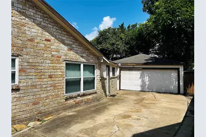 10715 Sagegreen Drive, Houston, TX 77089 - Photo 5