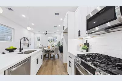 5030 Creekmont Drive, Houston, TX 77091 - Photo 15