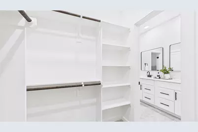 5030 Creekmont Drive, Houston, TX 77091 - Photo 47