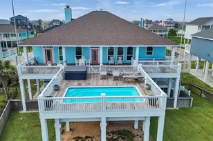 2276 Trinidad Dr, Crystal Beach, TX 77650 - Photo 1