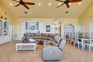 2276 Trinidad Dr, Crystal Beach, TX 77650 - Photo 9