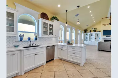 2276 Trinidad Drive, Crystal Beach, TX 77650 - Photo 5