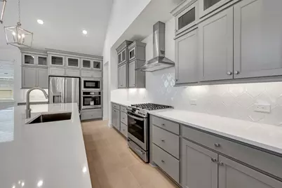 12102 Willow Way Avenue, Mont Belvieu, TX 77535 - Photo 7