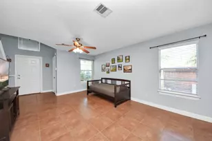 201 S Native Ln, Houston, TX 77022 - Photo 7
