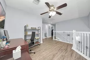 201 S Native Ln, Houston, TX 77022 - Photo 21